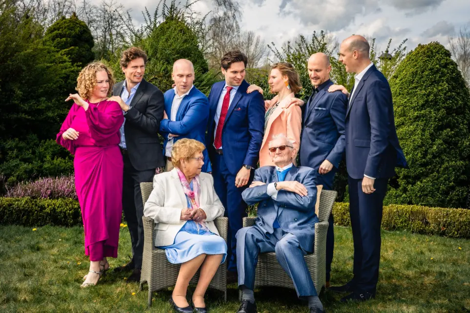 familiefoto van lachende gezin