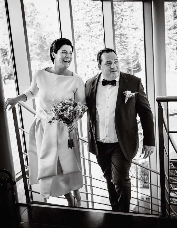 koppel getrouwd in een bibliotheek van de domein De Ghellinck