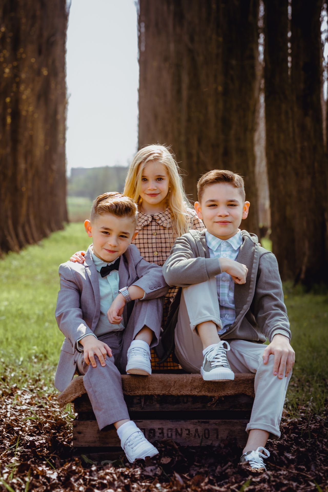 Fotoshoot eerste communie met warme lichtinval