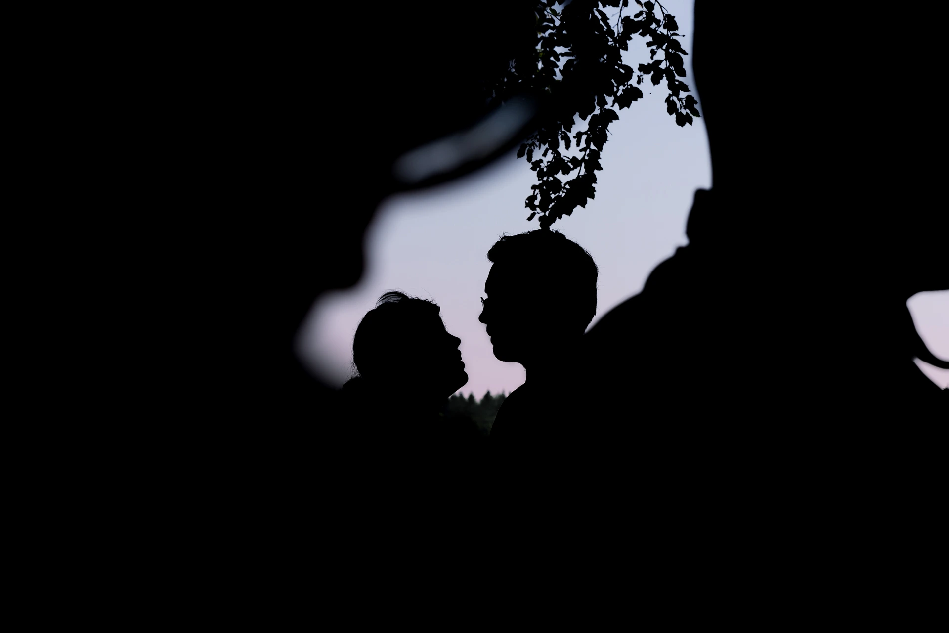 Fotoshoot met een Pas Getrouwd Koppel in Nederland