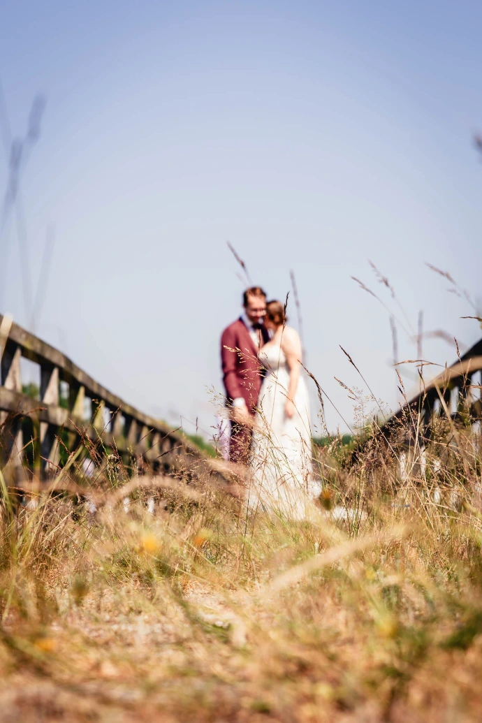 Fotoshoot met een Pas Getrouwd Koppel in Nederland